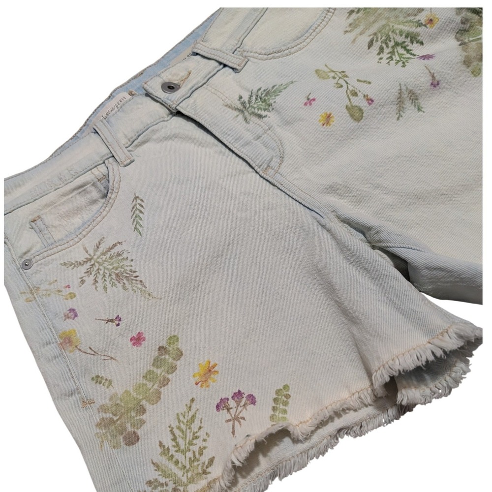 Pilcro and the Letterpress Anthropologie Slim Boyfriend Floral Denim 26 Shorts - Picture 2 of 11